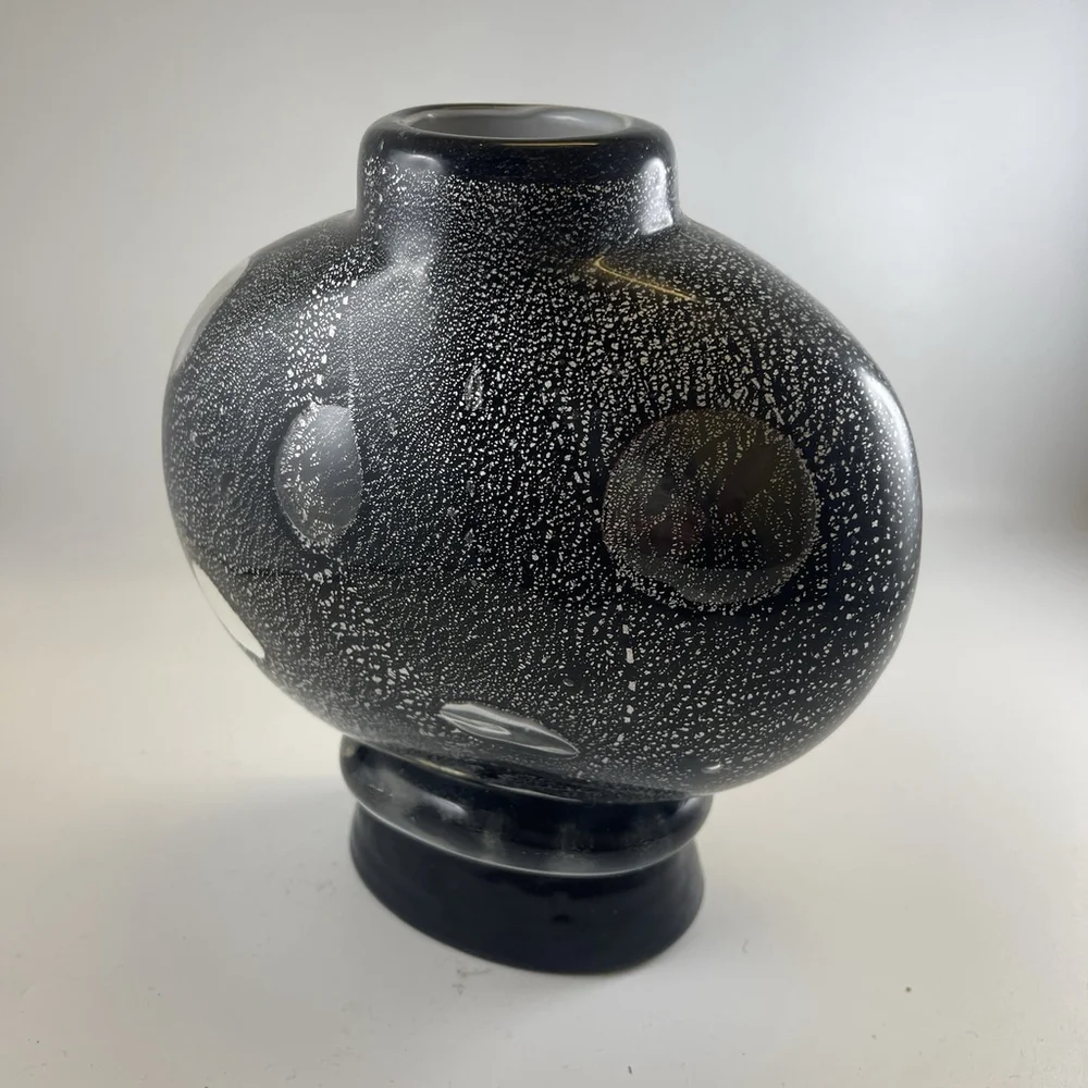 Dale Tiffany Black Widow Art Glass Vase, Original Sticker